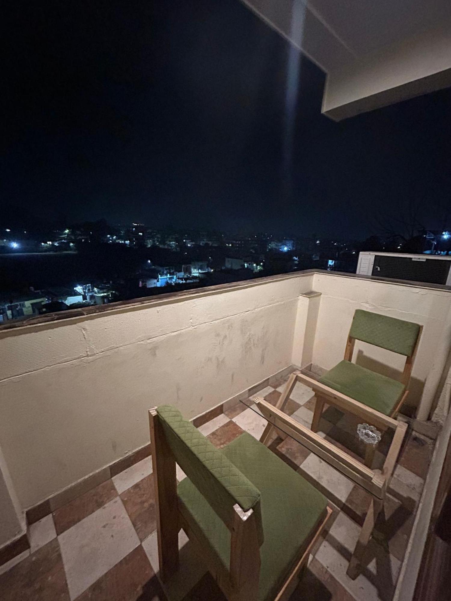 Hotel Royal Orbit By Arony Hospitality Dehradun Eksteriør billede