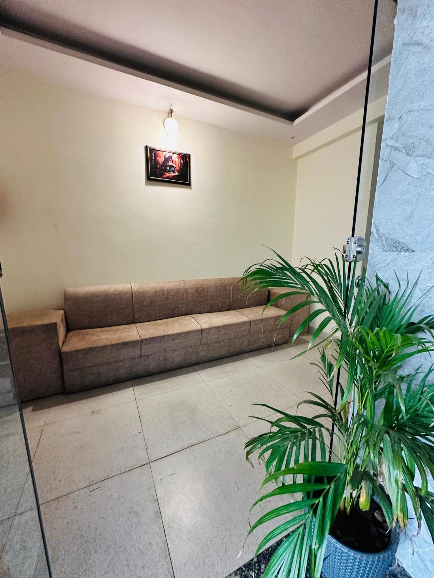 Hotel Royal Orbit By Arony Hospitality Dehradun Eksteriør billede